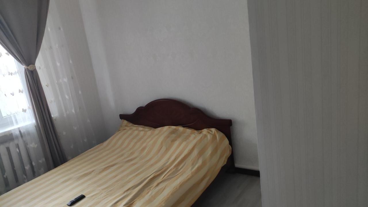 Хостел На Барахолки Almatı Dış mekan fotoğraf
