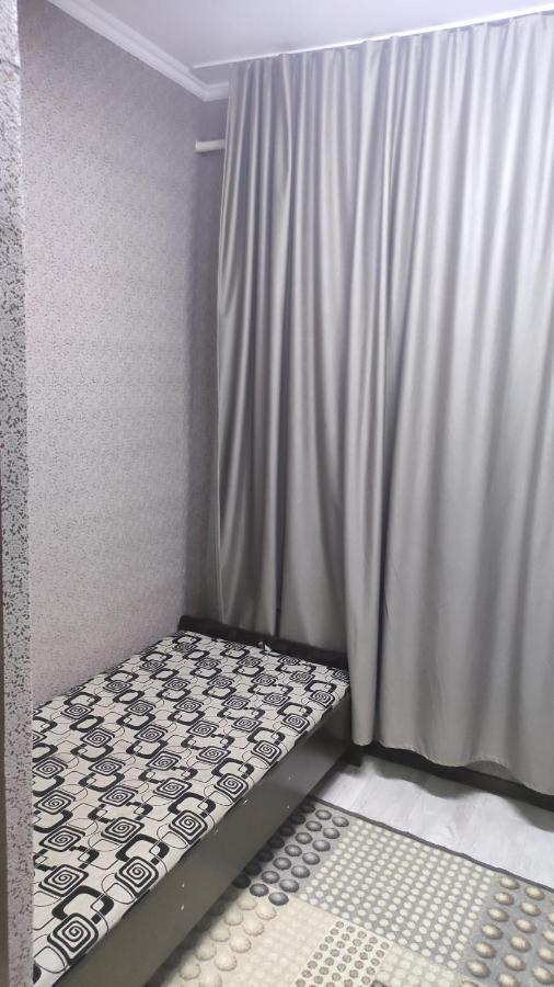 Хостел На Барахолки Almatı Dış mekan fotoğraf